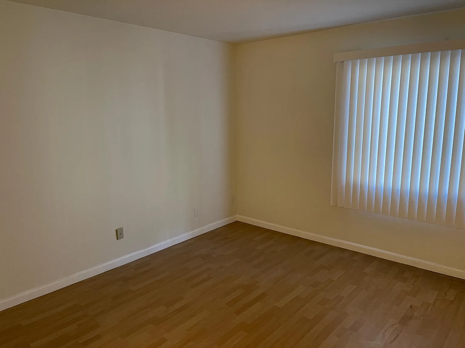 5460 White Oak Avenue — Photo 2