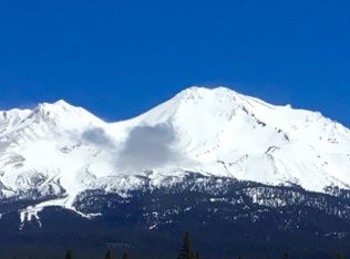 1828 Pine Grove Dr, Mount Shasta, CA 96067