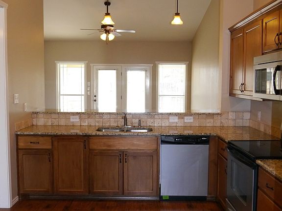 5th image of 5038 Windwood Dr