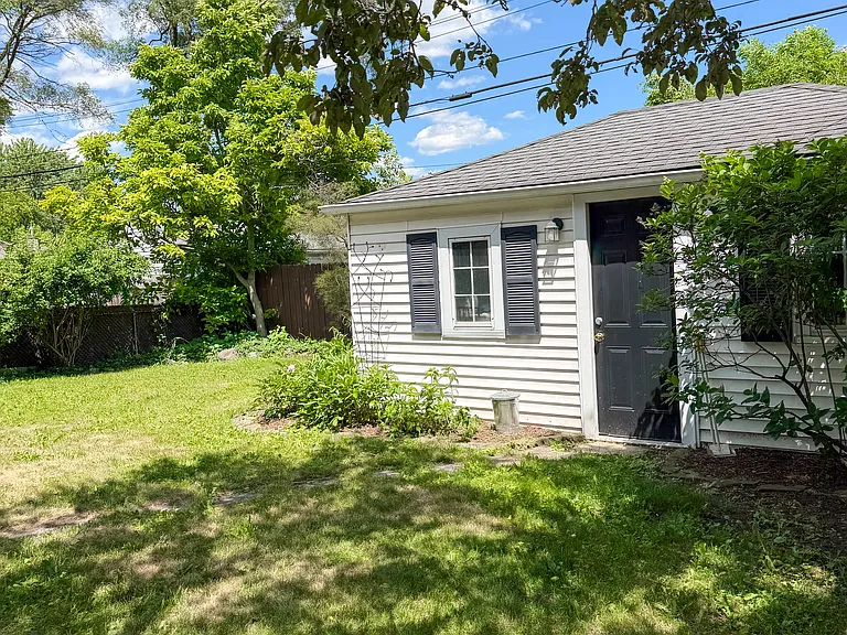 2904 Wolcott St — Photo 21
