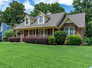 717 13th Ct, Pleasant Grove, AL 35127