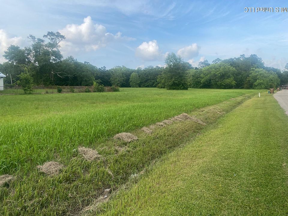 1st image of 266 Alexander Rd