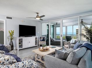21 Bluebill AVE #1006, NAPLES, FL 34108