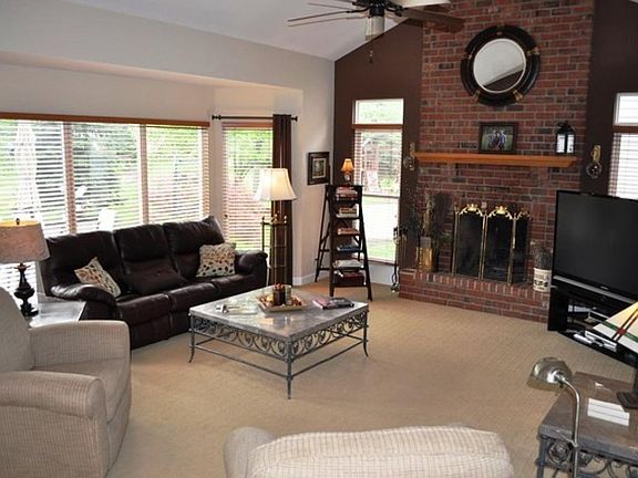 5th image of 4708 Chokeberry Dr