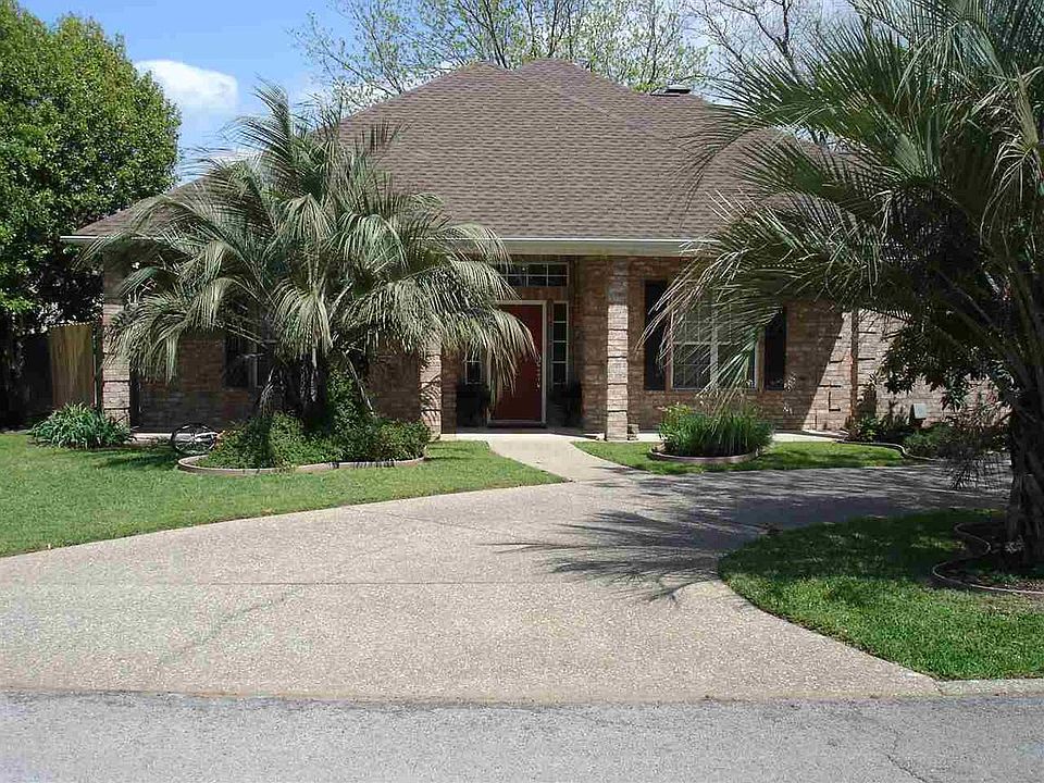 1st image of 277 N Bay Dr