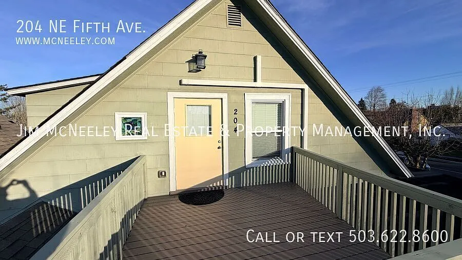509 NE Lincoln St photo 1