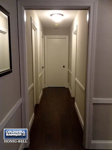 228 E Farnham Ln photo 1