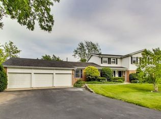 2775 Grace Rd, Northbrook, IL 60062