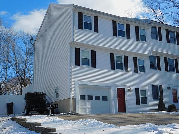 2nd image of 15 Twin Brooks Cir