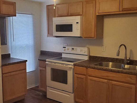 5th image of 3535 Smart Ave #B