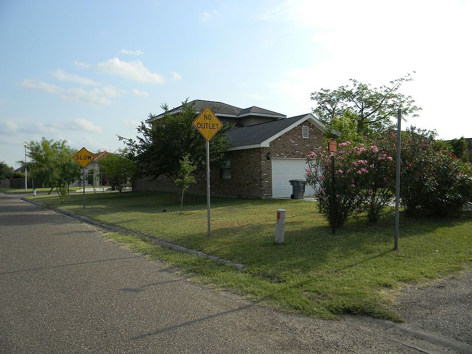 2nd image of 2501 San Gabriel St