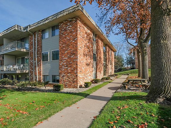 2nd image of 734 W Kilgore Rd APT 107