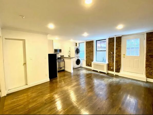 338 Lexington Ave APT 1R