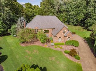 5333 Shadow Creek Dr, Youngstown, OH 44512