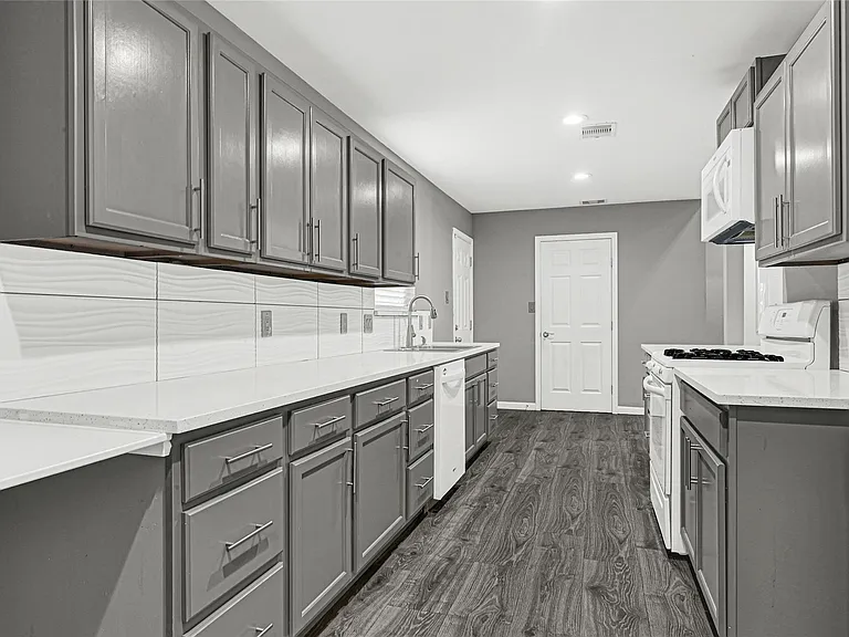 13003 Frank Ln — Photo 12