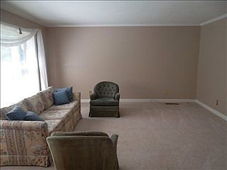 1st image of 215 Walnut Creek Dr