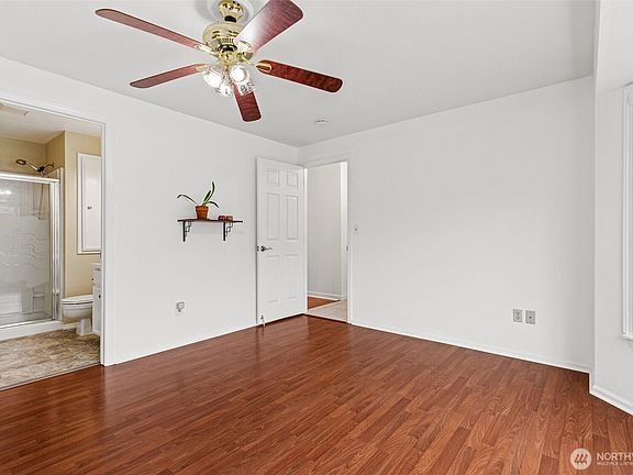 4th image of 15517 Fair Oaks Drive S