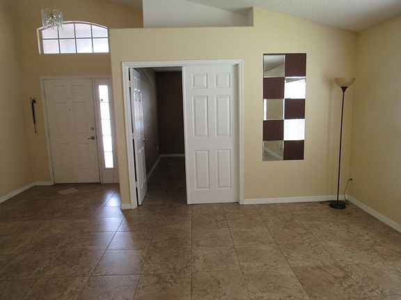 5th image of 3801 Shawn Cir