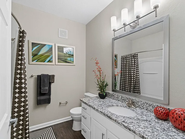 Edens Edge Apartments — Photo 12