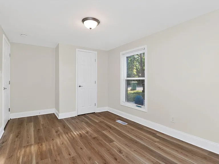 2958 Reid Ave — Photo 13