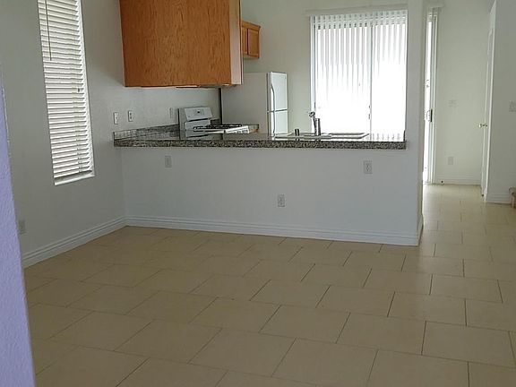 3rd image of 7558 Grassy Bank St
