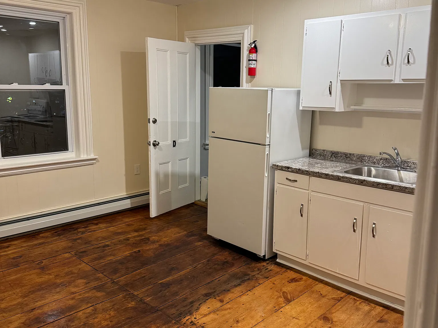 1 bed, 500 sqft, $1,750 — Photo 2
