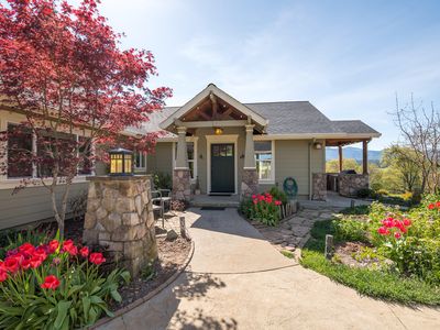 370 Pauldine Way, Grants Pass, OR, 97527