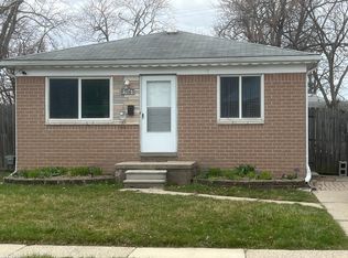 23067 Rausch St, Eastpointe, MI 48021