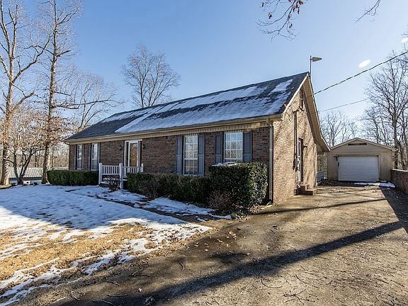 4th image of 120 Melonie Dr