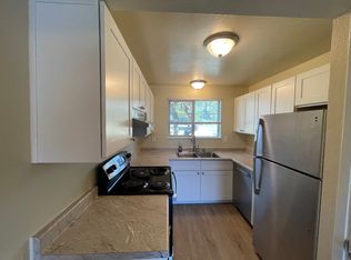 1210 Hallen Dr, Arcata, CA 95521