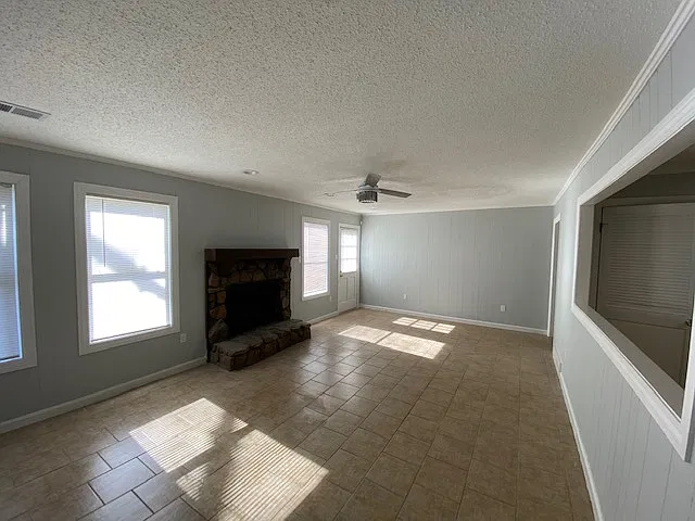 5685 Remsen Dr Memphis, TN 38135 - 1 — Photo 3