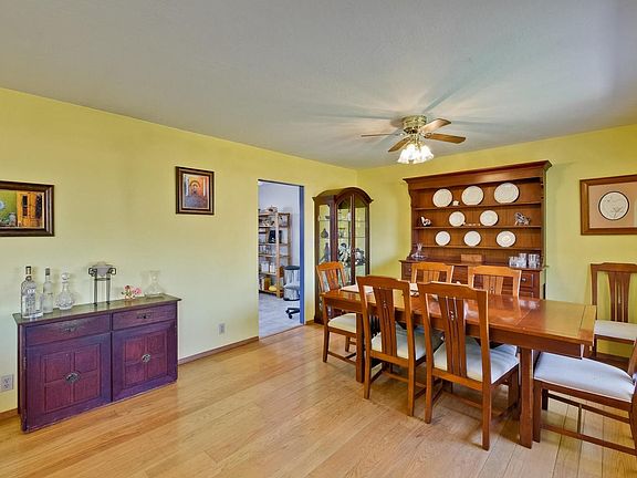 2nd image of 2717 Donovan Ave