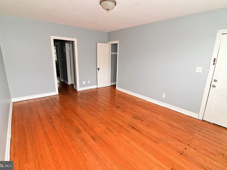713 Hamlin St NE #1 — Photo 14