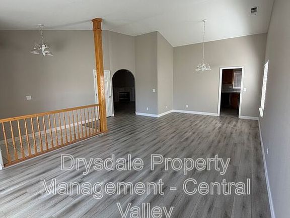 5th image of 1648 Alberta St