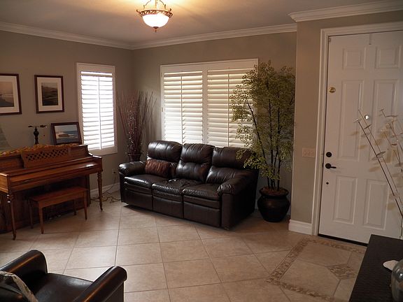 2nd image of 1443 Pinewood Dr
