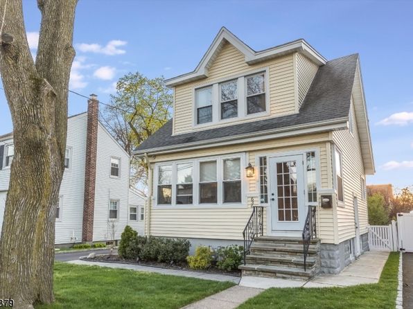 636 E Passaic Ave