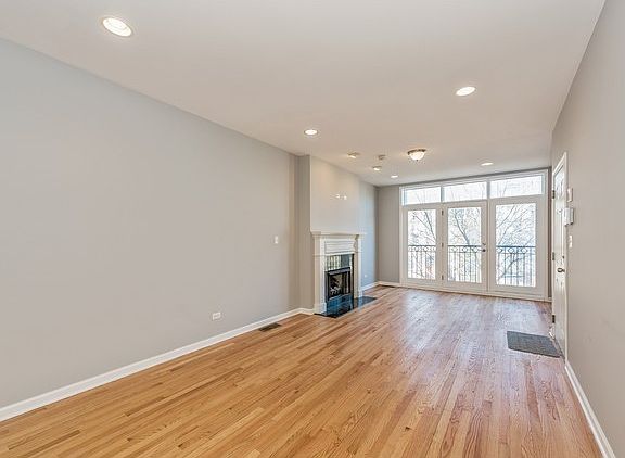 4th image of 4733 S Saint Lawrence Ave APT 2