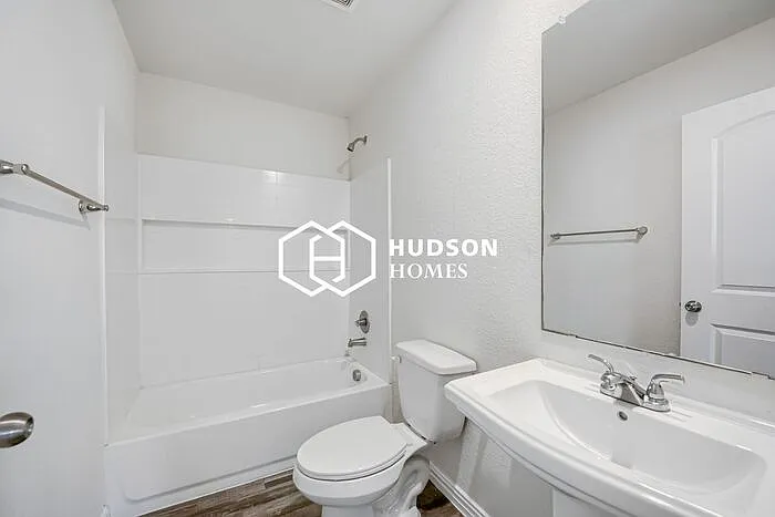 5913 Montague St — Photo 10