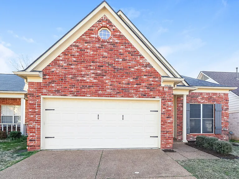10088 Cross Valley Dr — Photo 1