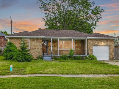 186 Farmingdale Rd, Cheektowaga, NY, 14225