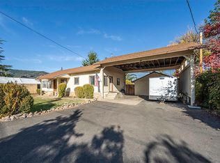 2884 Sylvia Rd, Central Point, OR 97502