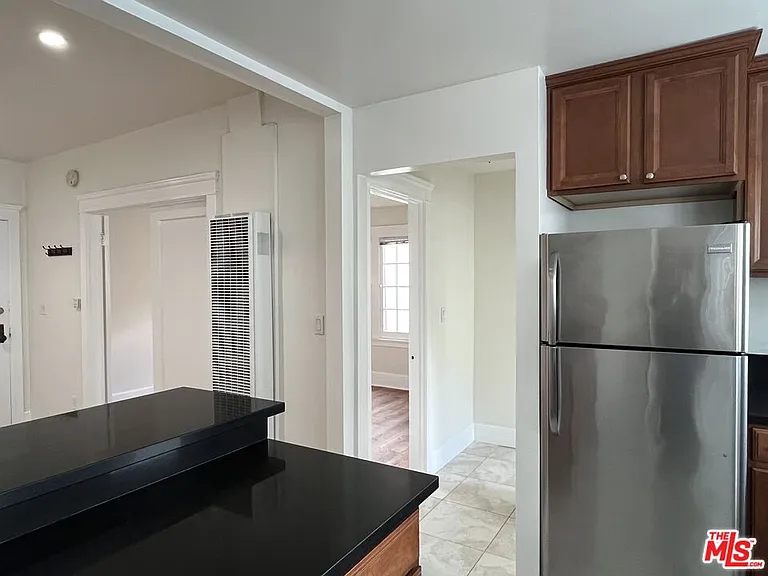1677 Golden Gate Ave — Photo 5