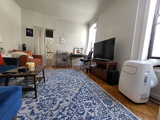 2nd image of 75 W 71st St APT 2C