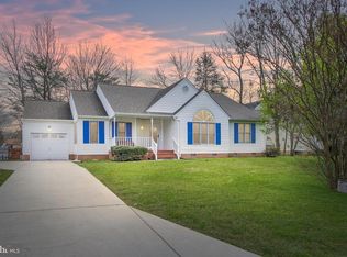 1302 Greenmont Dr, Waldorf, MD