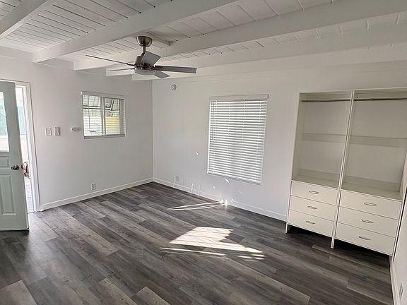 4th image of 5430 W 118th St Unit B