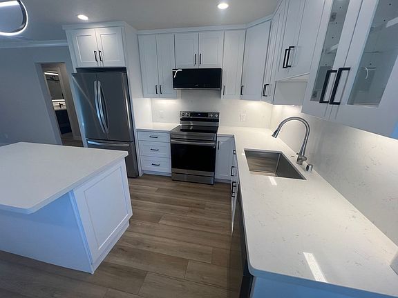 5th image of 630 Hollenbeck Ave APT 3