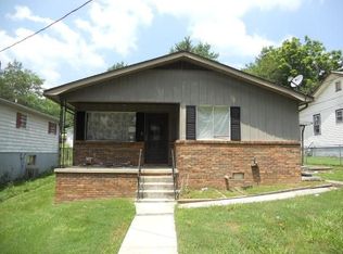 1216 W Ash St, La Follette, TN 37766
