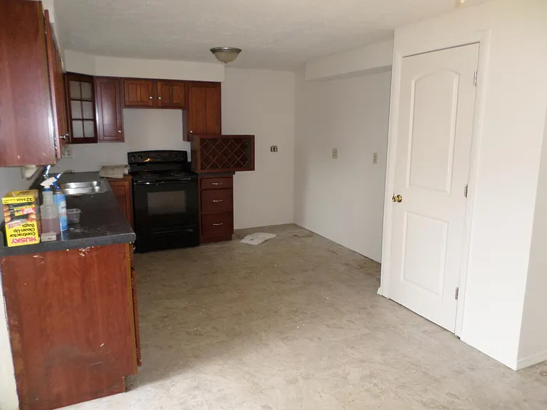 3290 Myrtle Dr — Photo 6