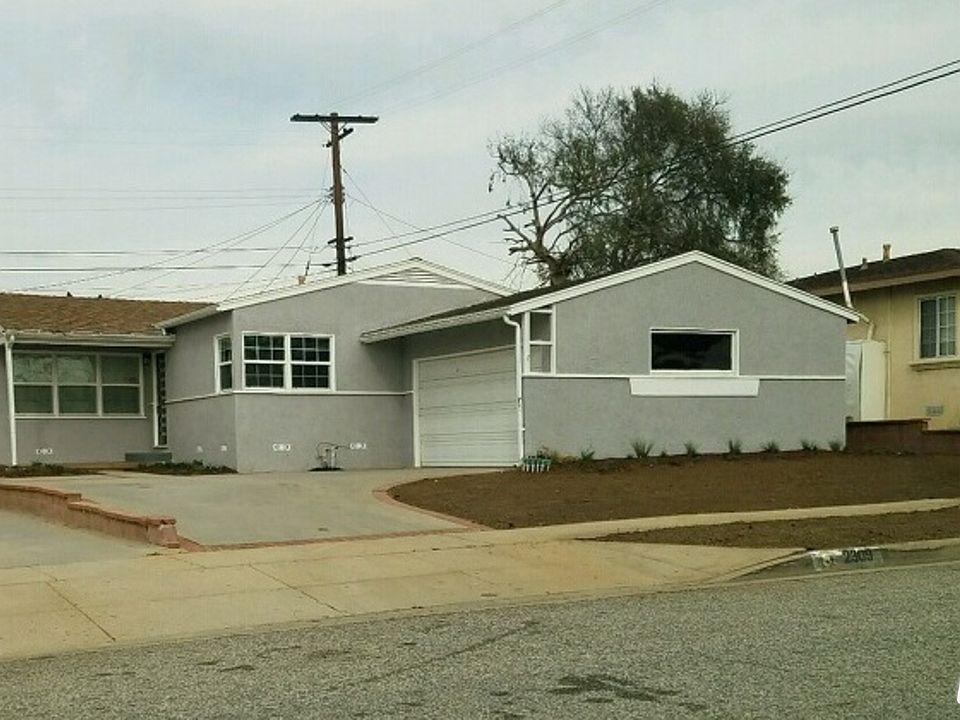 1st image of 2309 W 116th St