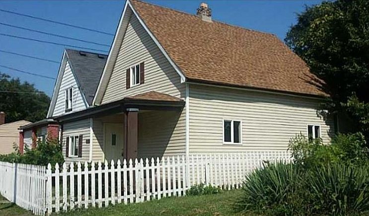 2nd image of 1174 W 27th St